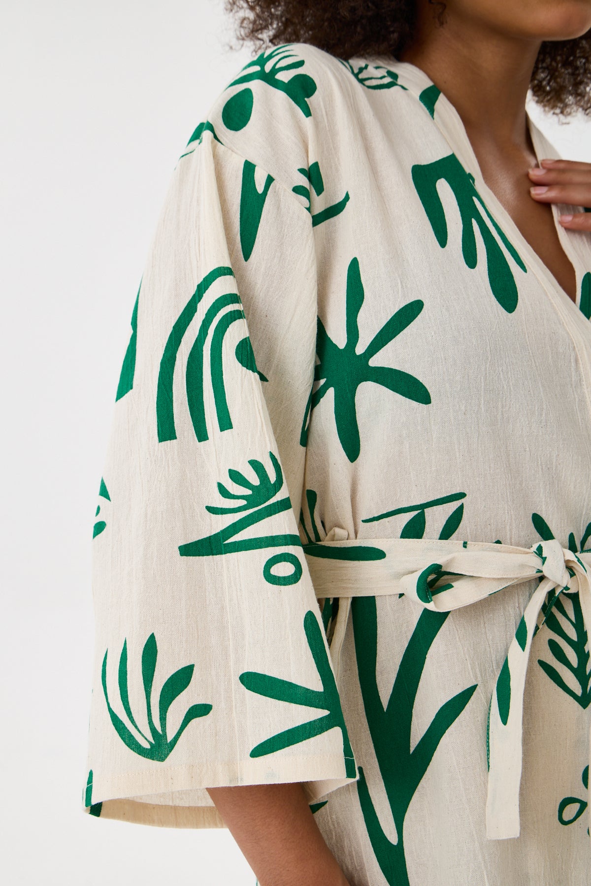 Botanical Printed Short Kimono - Cream & Emerald Green
