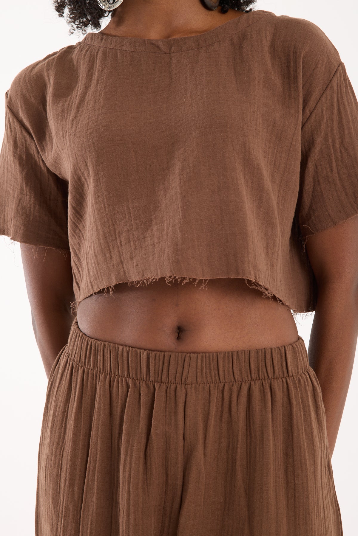 Cotton Muslin Short-Sleeve Crop Top - Brown