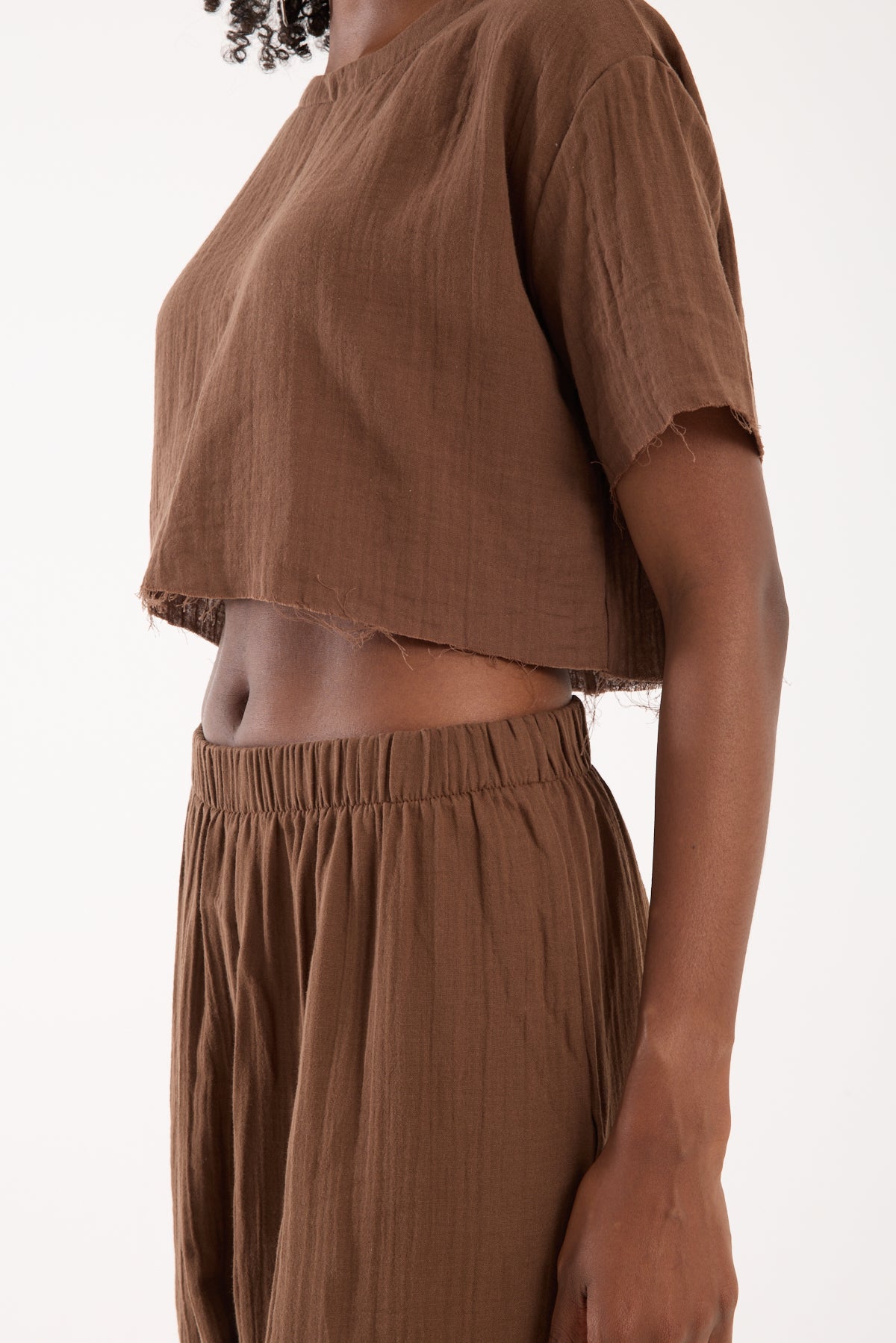 Cotton Muslin Short-Sleeve Crop Top - Brown